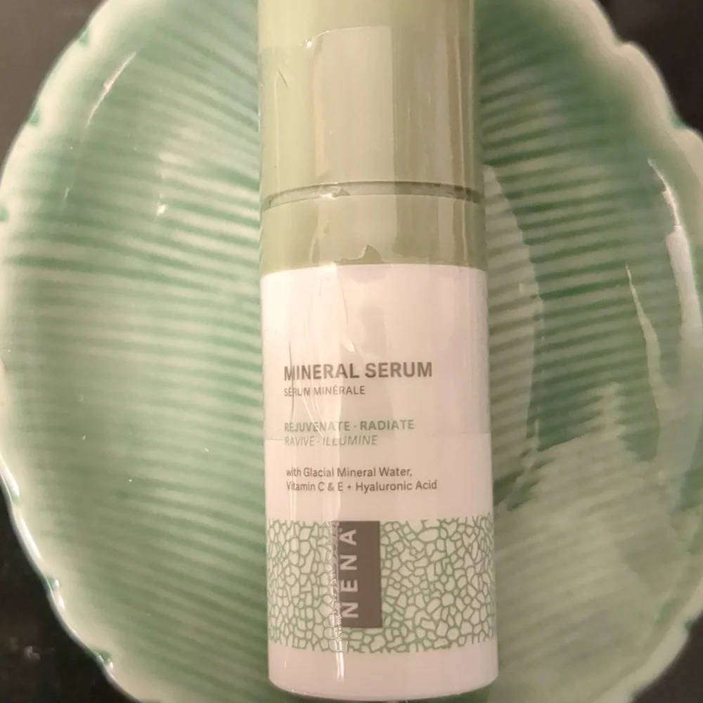 Hyaluronic Mineral Serum